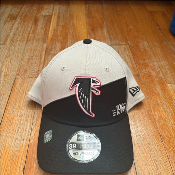 New Era Atlanta Falcons Sideline Historic Blue 39 Thirty Stretch Fit Hat… - Picture 1 of 5